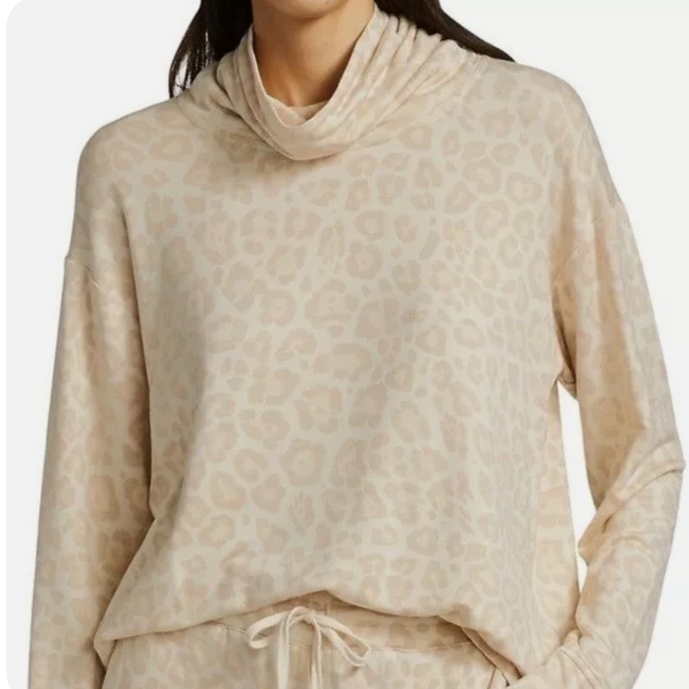 NWOT splendid leopard cream sweater